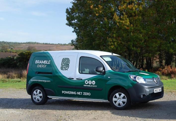 Bramble Energy 與馬勒動力總成將氫燃料電池安裝到雷諾 Kangoo ZE 中.jpg