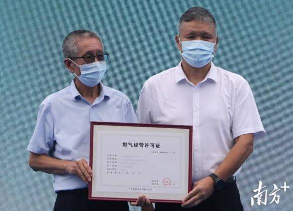 24臺氫能環衛車“上崗”